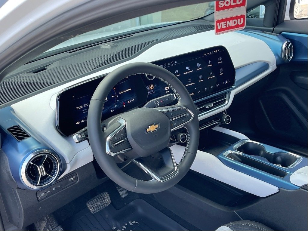 2025 Chevrolet Equinox EV in Joliette, Quebec - 8 - w1024h768px