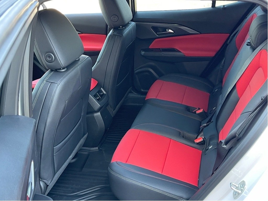 2025 Chevrolet Equinox EV in Joliette, Quebec - 10 - w1024h768px