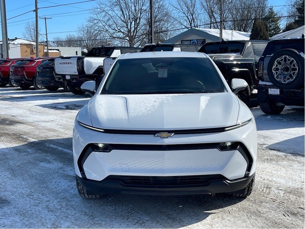 2025 Chevrolet Equinox EV in Joliette, Quebec - 2 - w1024h768px