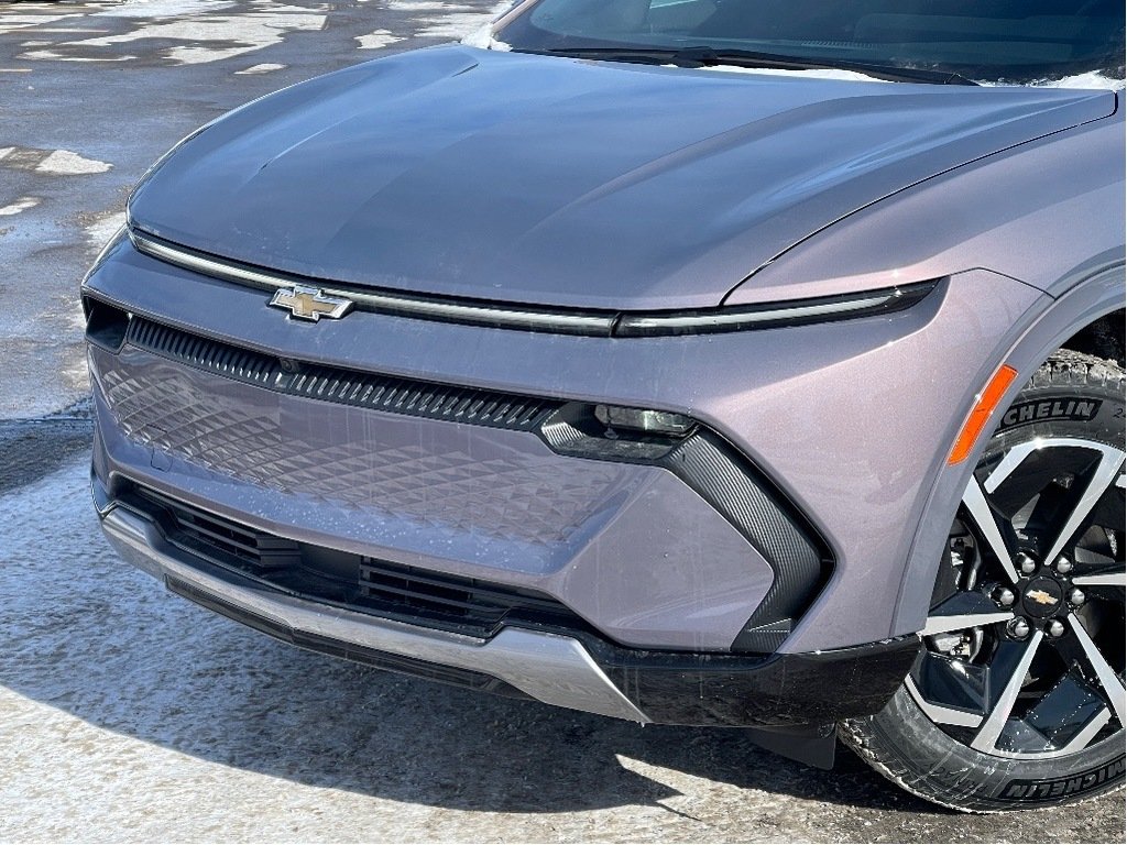 2025 Chevrolet Equinox EV in Joliette, Quebec - 6 - w1024h768px