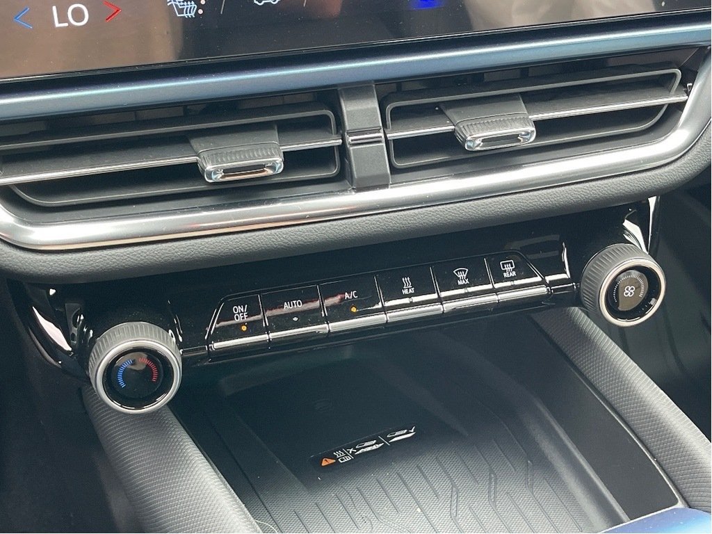 2025 Chevrolet Equinox EV in Joliette, Quebec - 17 - w1024h768px