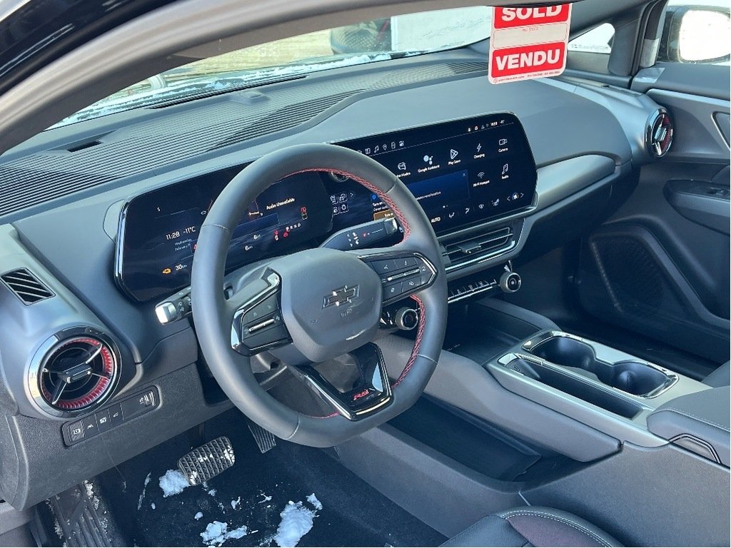 2025 Chevrolet Equinox EV in Joliette, Quebec - 8 - w1024h768px