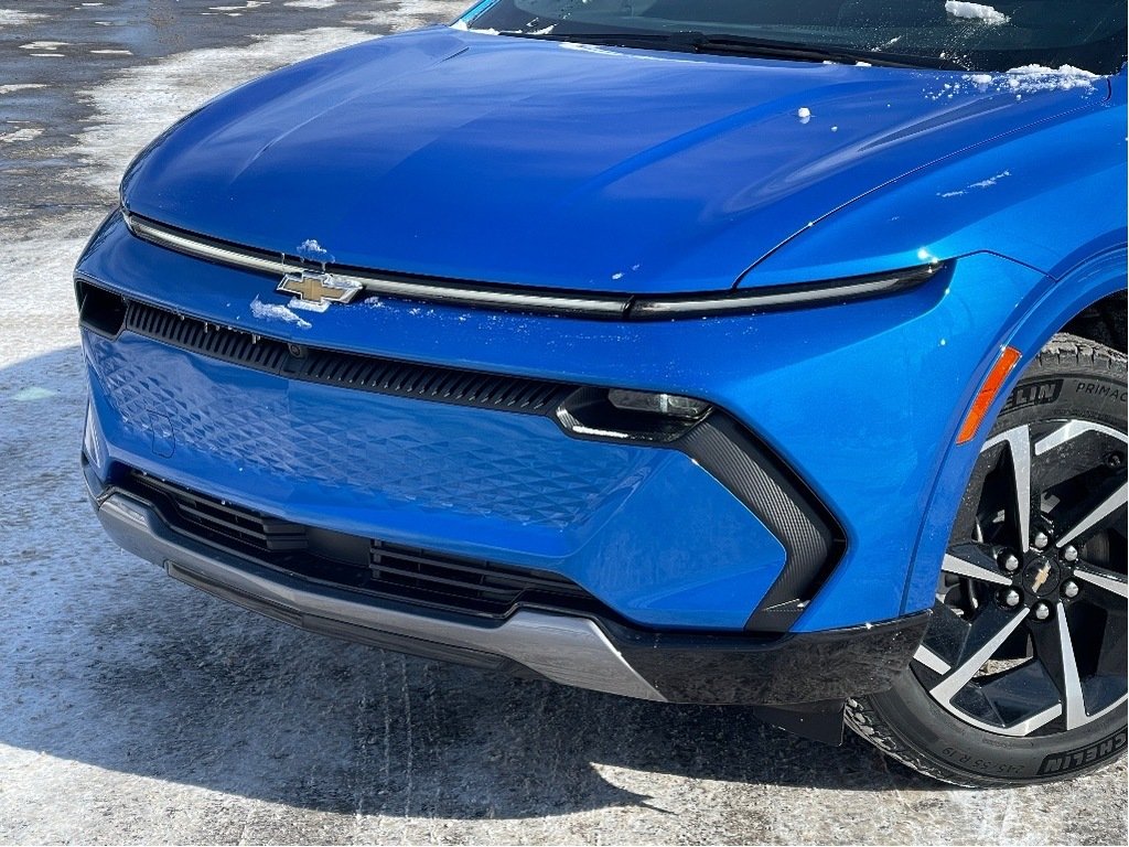 2025 Chevrolet Equinox EV in Joliette, Quebec - 6 - w1024h768px