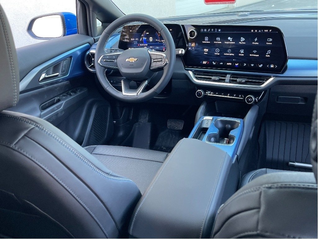 Chevrolet Equinox EV  2025 à Joliette, Québec - 11 - w1024h768px
