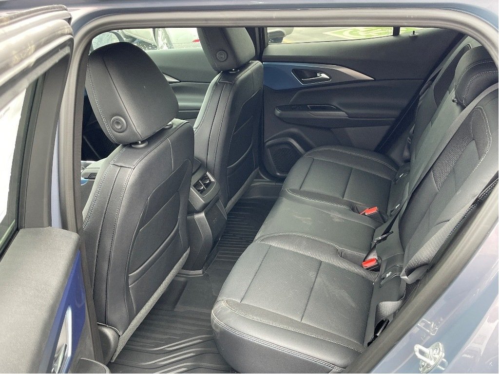 2025 Chevrolet Equinox EV in Joliette, Quebec - 10 - w1024h768px