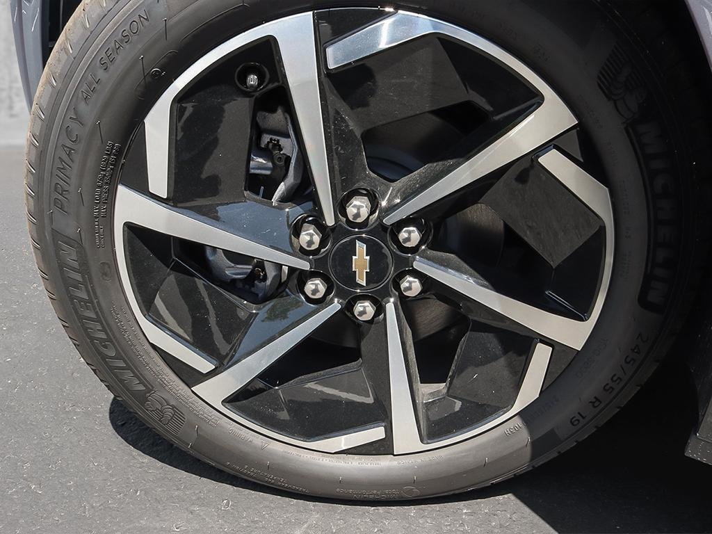2025 Chevrolet Equinox EV in Joliette, Quebec - 8 - w1024h768px