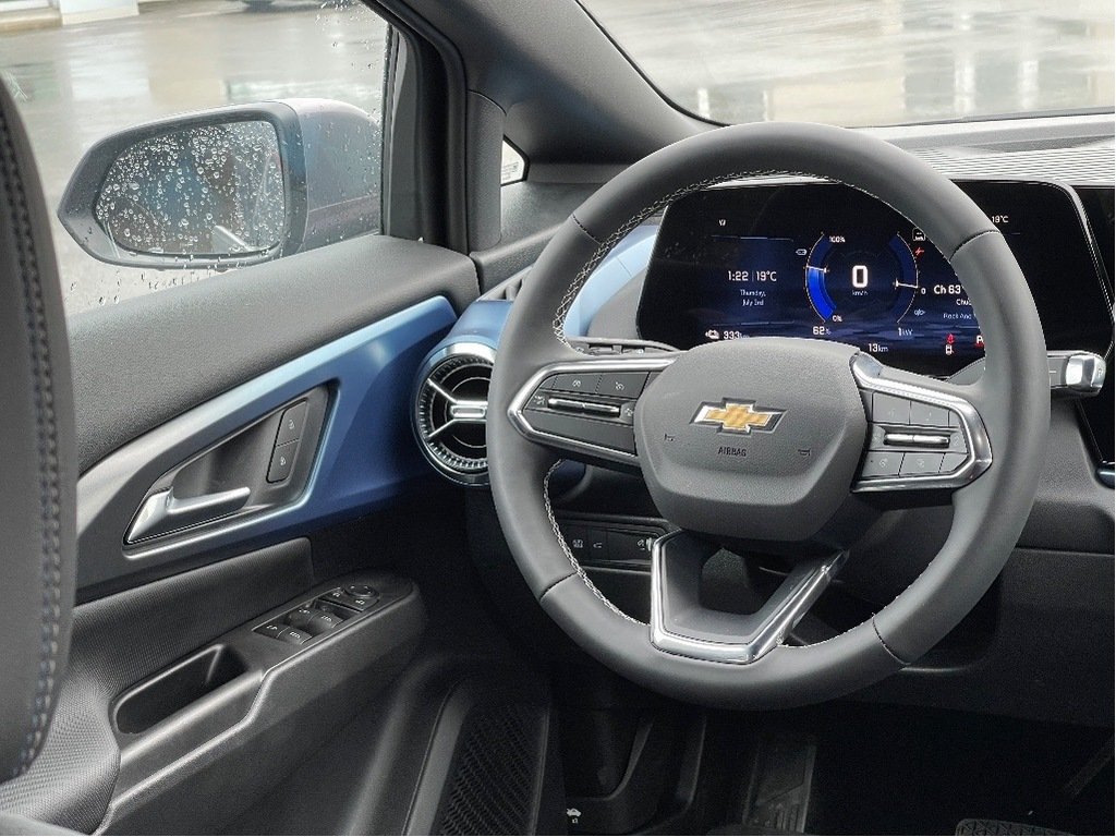 2025 Chevrolet Equinox EV in Joliette, Quebec - 13 - w1024h768px
