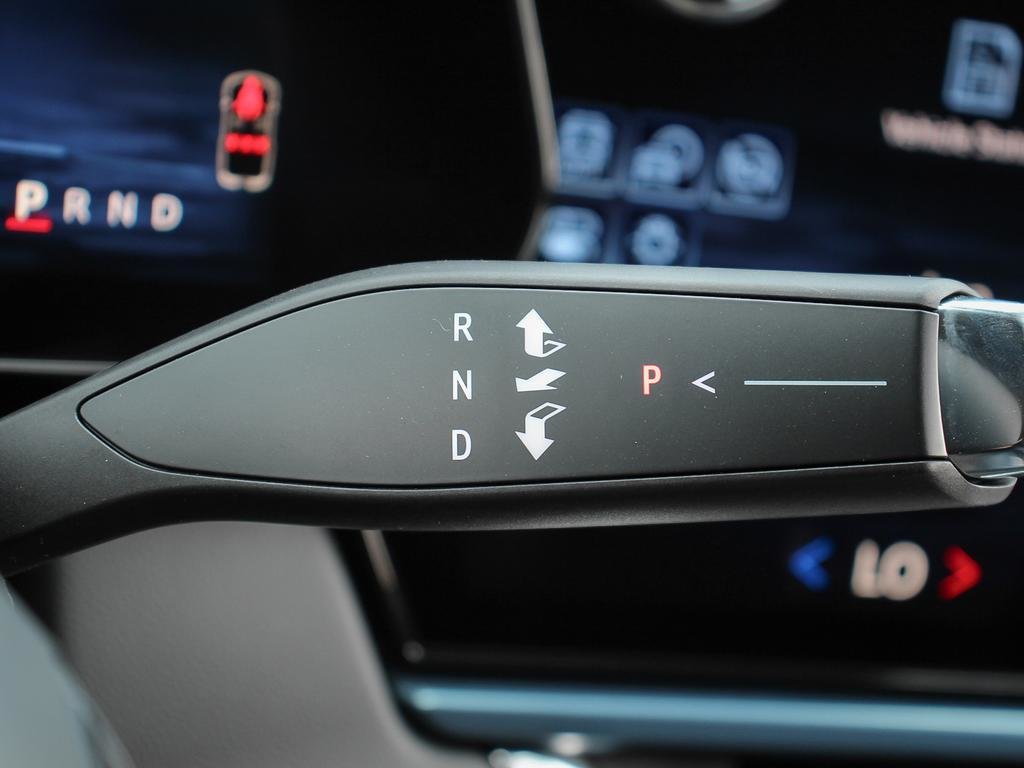 2025 Chevrolet Equinox EV in Joliette, Quebec - 14 - w1024h768px