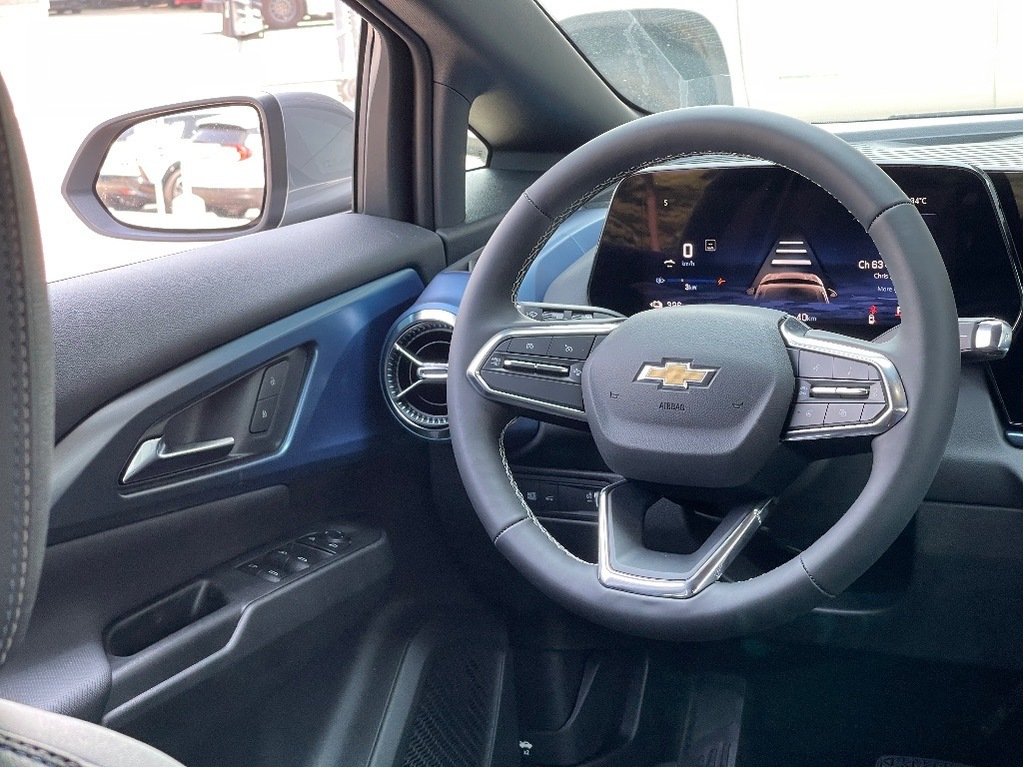 Chevrolet Equinox EV  2025 à Joliette, Québec - 13 - w1024h768px