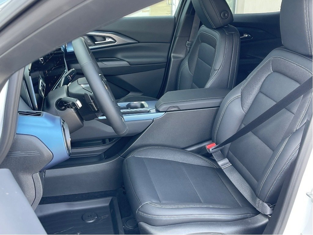 2025 Chevrolet Equinox EV in Joliette, Quebec - 9 - w1024h768px