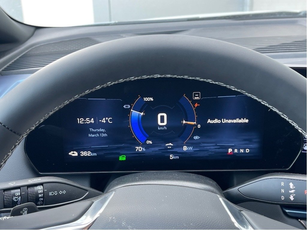 2025 Chevrolet Equinox EV in Joliette, Quebec - 14 - w1024h768px