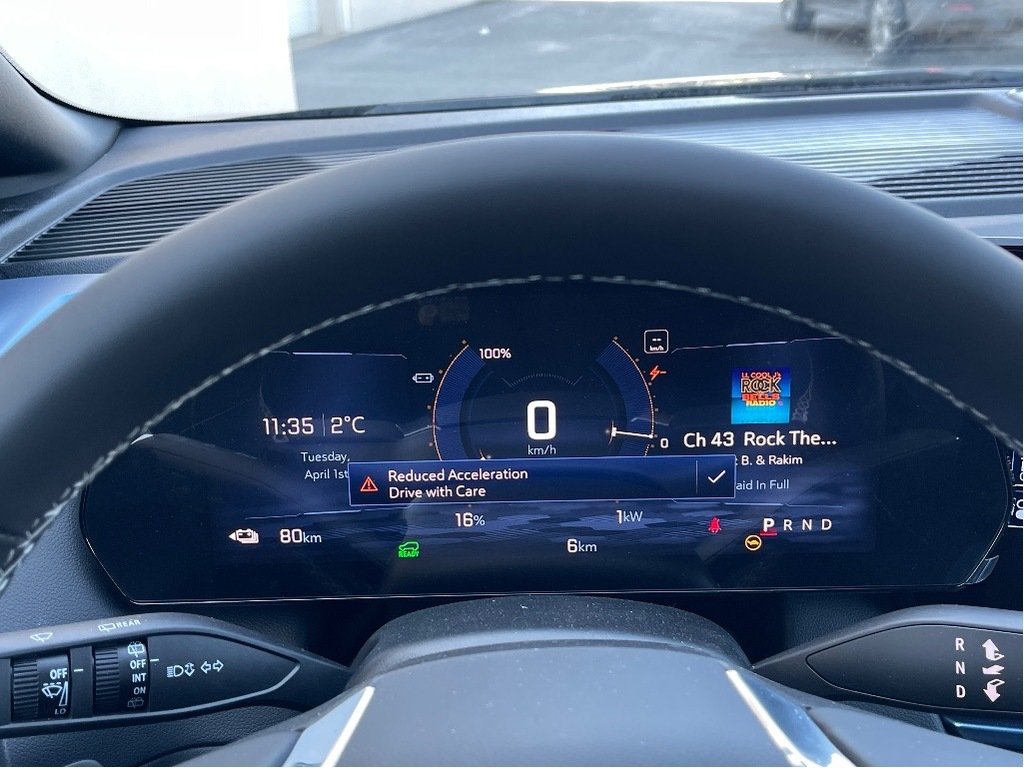 2025 Chevrolet Equinox EV in Joliette, Quebec - 14 - w1024h768px