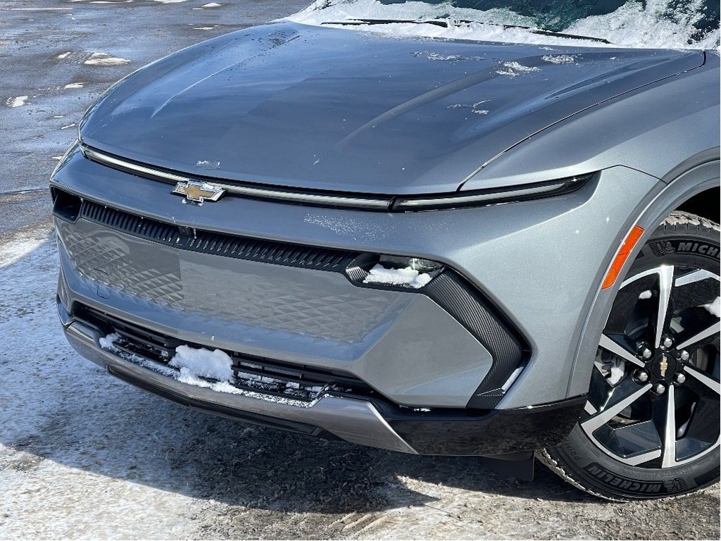 2025 Chevrolet Equinox EV in Joliette, Quebec - 6 - w1024h768px