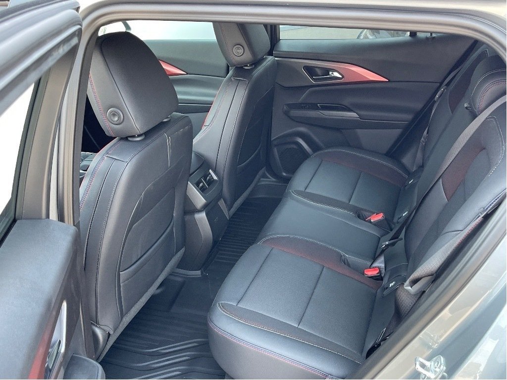 2025 Chevrolet Equinox EV in Joliette, Quebec - 10 - w1024h768px