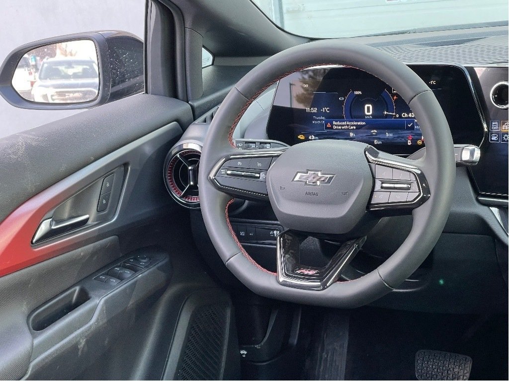 Chevrolet Equinox EV  2025 à Joliette, Québec - 13 - w1024h768px
