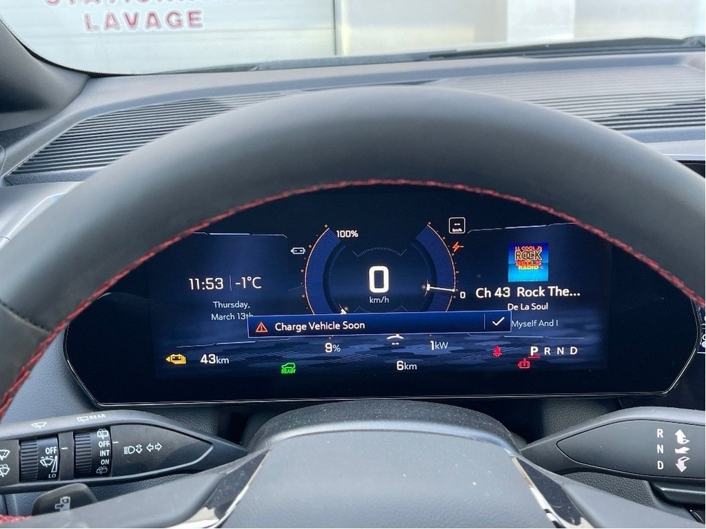 Chevrolet Equinox EV  2025 à Joliette, Québec - 14 - w1024h768px