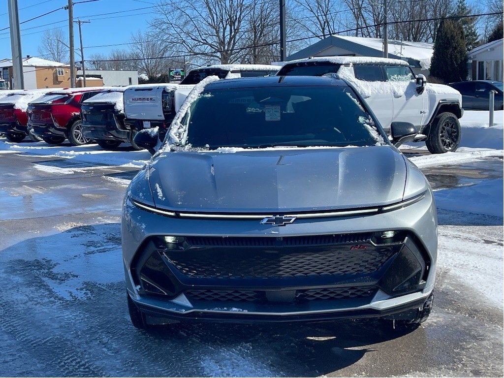 2025 Chevrolet Equinox EV in Joliette, Quebec - 2 - w1024h768px