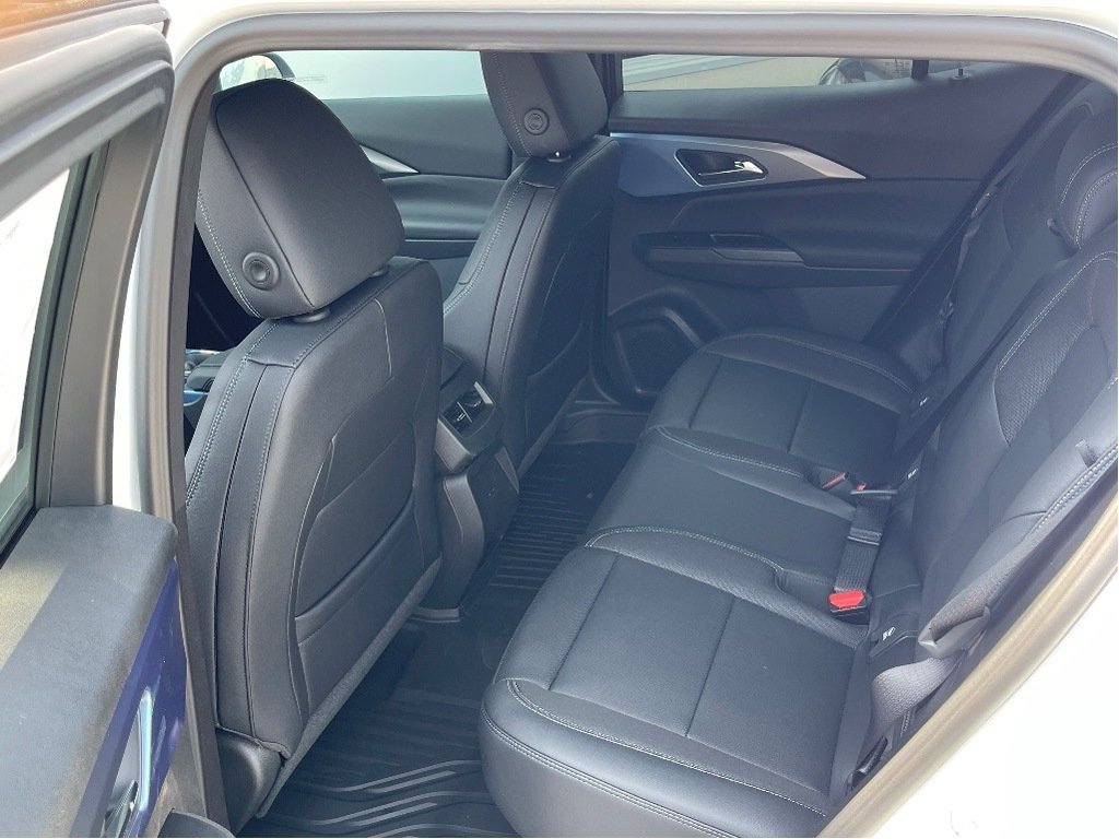 2025 Chevrolet Equinox EV in Joliette, Quebec - 10 - w1024h768px