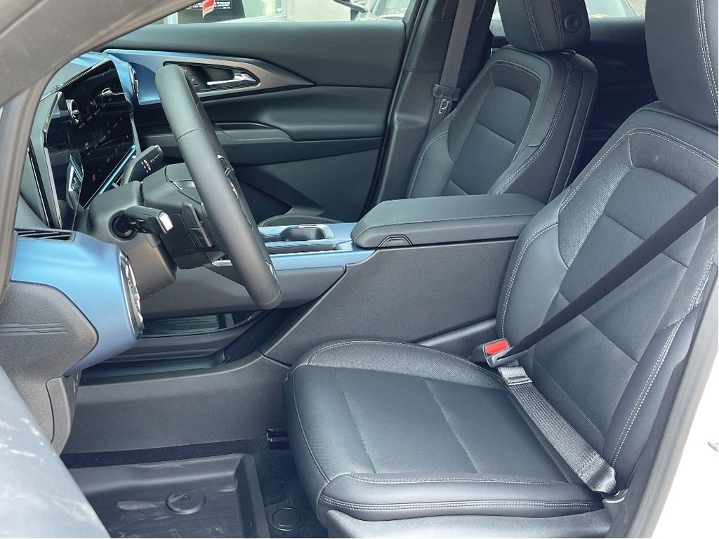 2025 Chevrolet Equinox EV in Joliette, Quebec - 9 - w1024h768px