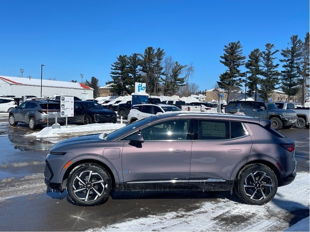 Chevrolet Equinox EV  2025 à Joliette, Québec - 3 - w1024h768px