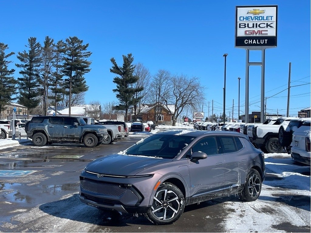 Chevrolet Equinox EV  2025 à Joliette, Québec - 1 - w1024h768px