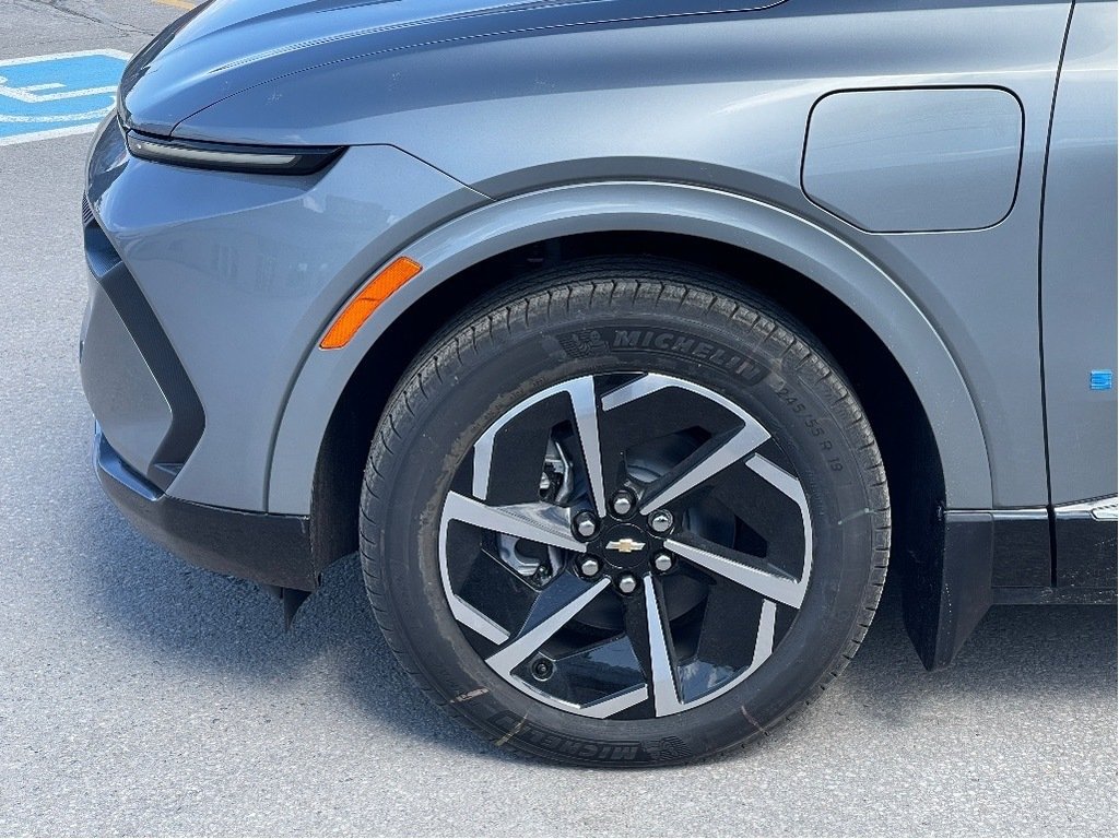 Chevrolet Equinox EV  2025 à Joliette, Québec - 7 - w1024h768px
