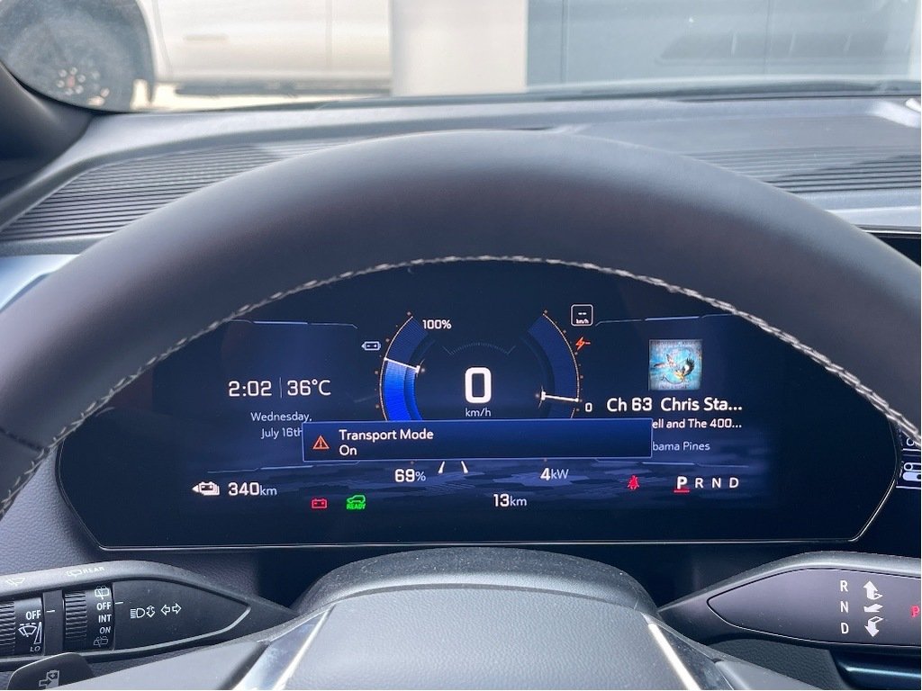 Chevrolet Equinox EV  2025 à Joliette, Québec - 14 - w1024h768px
