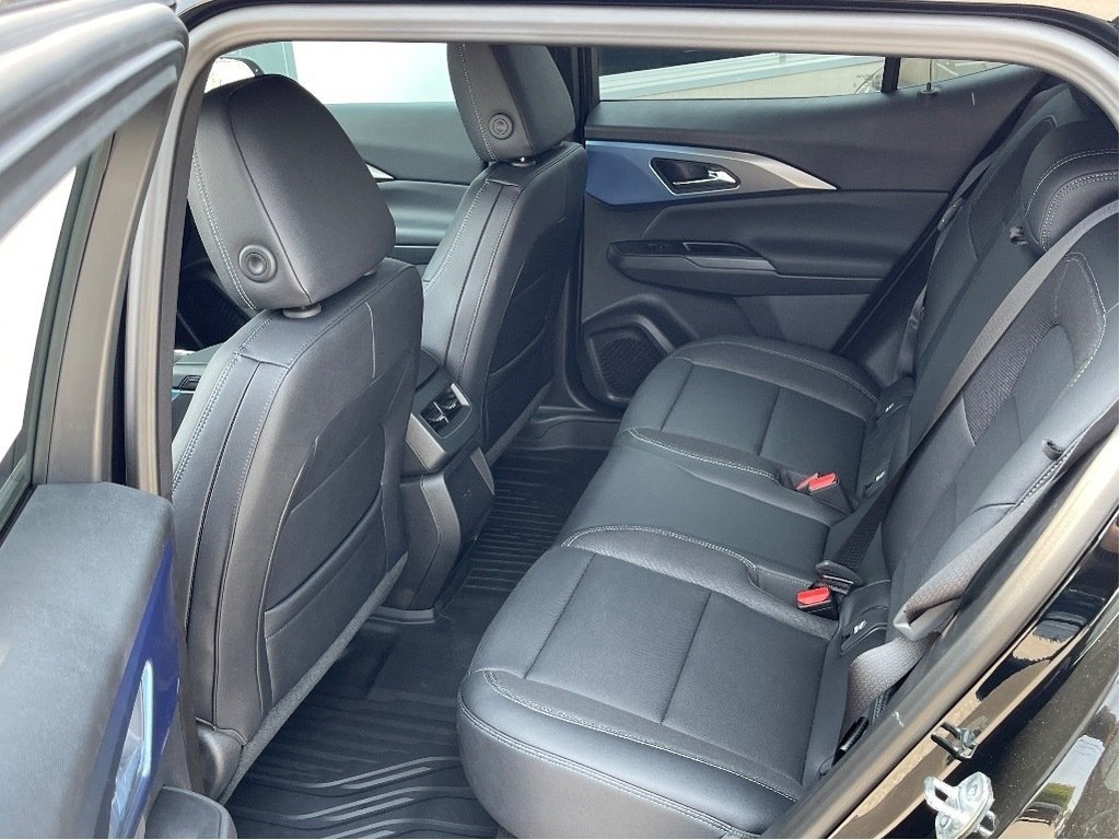 Chevrolet Equinox EV  2025 à Joliette, Québec - 10 - w1024h768px