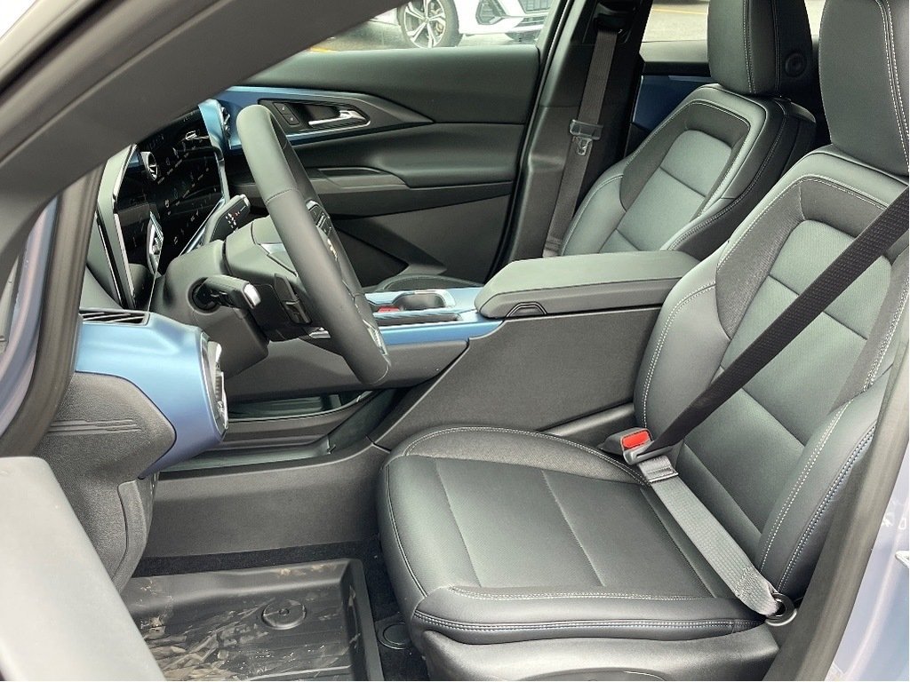 2025 Chevrolet Equinox EV in Joliette, Quebec - 9 - w1024h768px