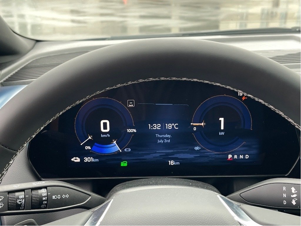 2025 Chevrolet Equinox EV in Joliette, Quebec - 14 - w1024h768px