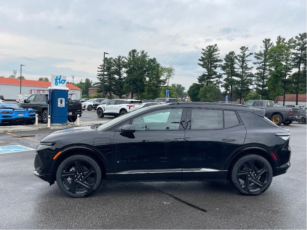 2025 Chevrolet Equinox EV in Joliette, Quebec - 3 - w1024h768px