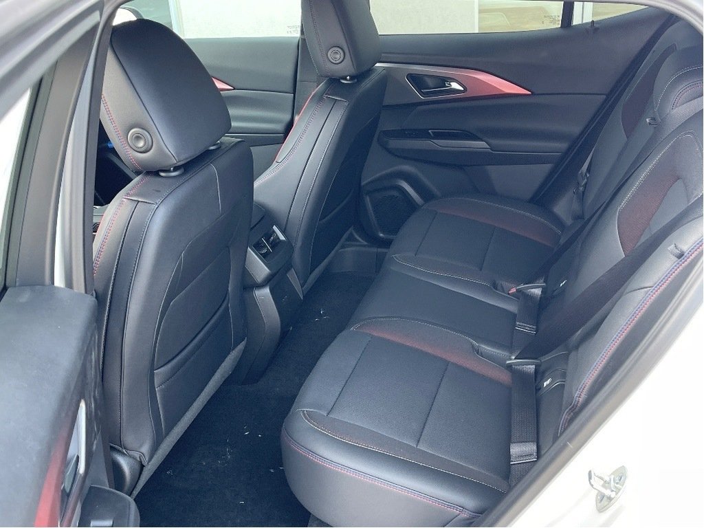 2025 Chevrolet Equinox EV in Joliette, Quebec - 10 - w1024h768px