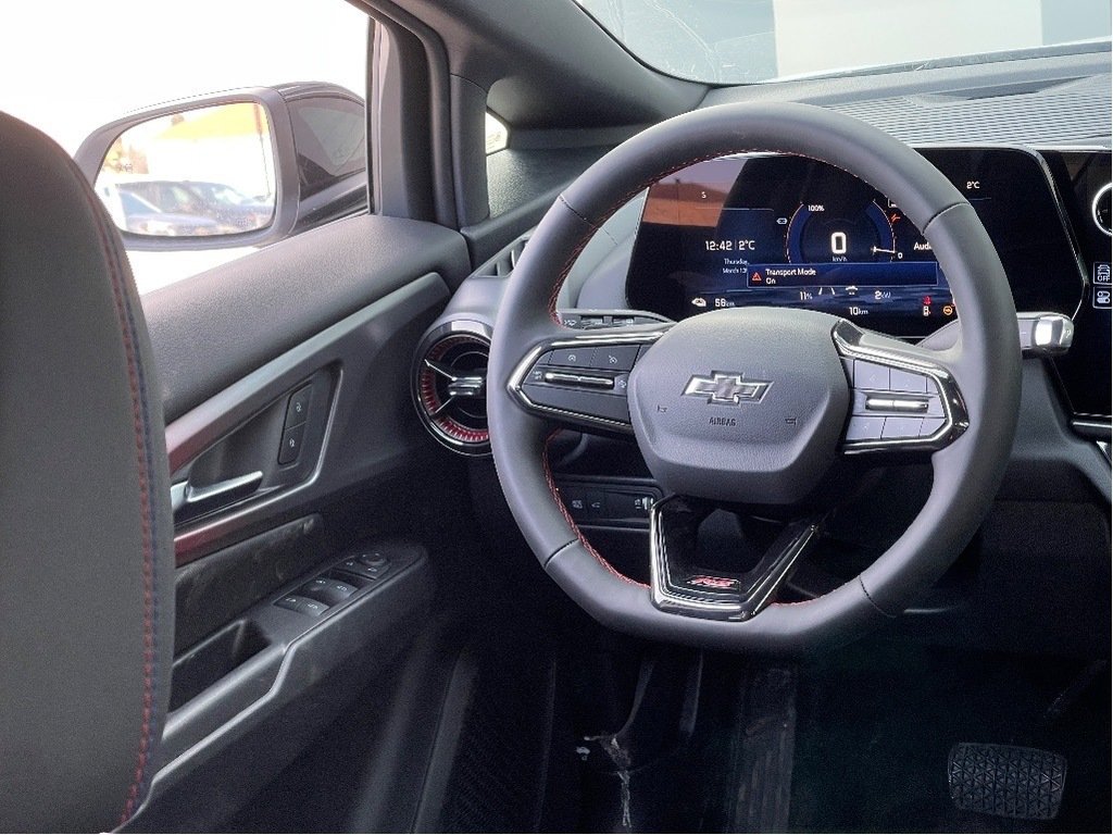 2025 Chevrolet Equinox EV in Joliette, Quebec - 13 - w1024h768px
