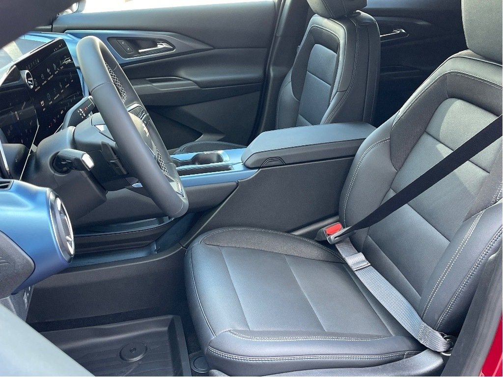 Chevrolet Equinox EV  2025 à Joliette, Québec - 9 - w1024h768px
