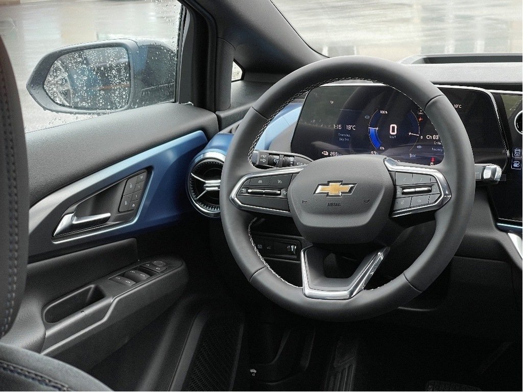 2025 Chevrolet Equinox EV in Joliette, Quebec - 13 - w1024h768px