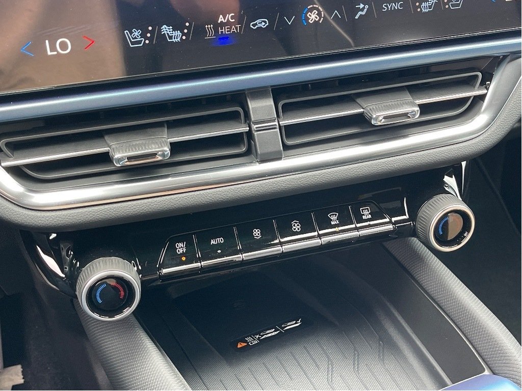 2025 Chevrolet Equinox EV in Joliette, Quebec - 17 - w1024h768px