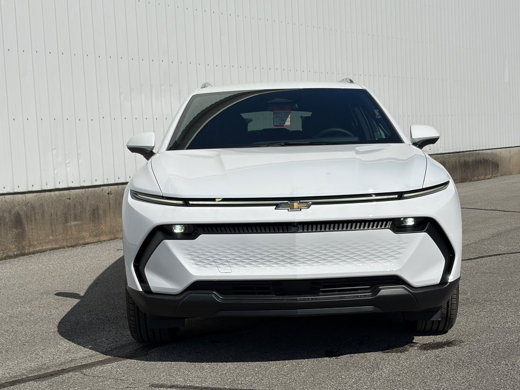 Chevrolet Equinox EV  2026 à Joliette, Québec - 2 - w1024h768px