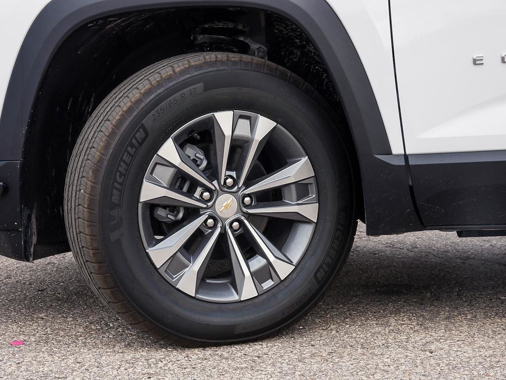 2026 Chevrolet Equinox in Joliette, Quebec - 8 - w1024h768px