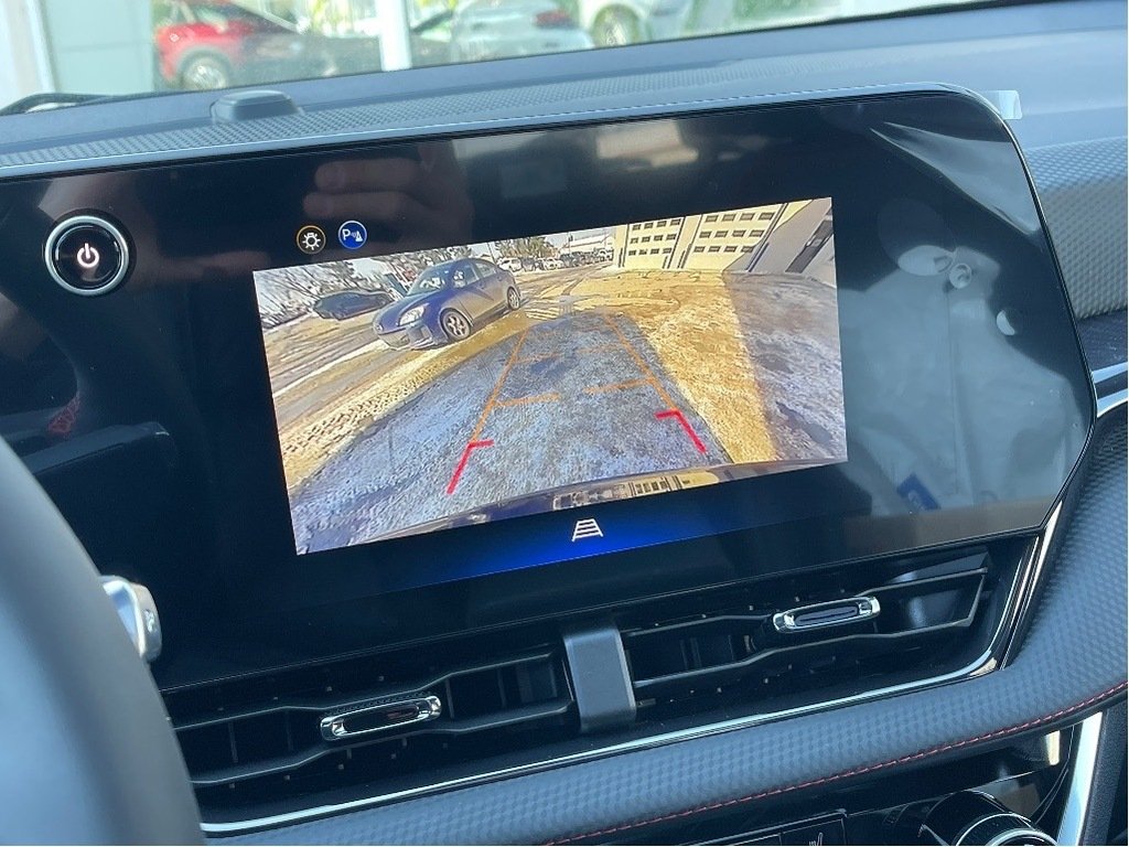 2026 Chevrolet Equinox in Joliette, Quebec - 17 - w1024h768px