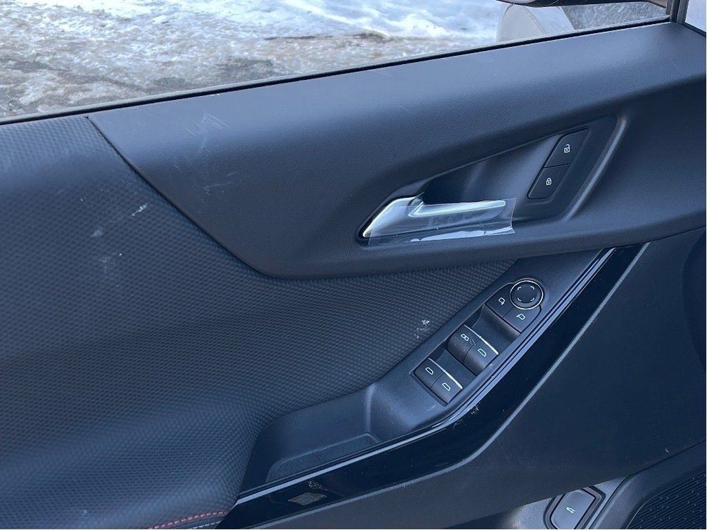 2026 Chevrolet Equinox in Joliette, Quebec - 13 - w1024h768px