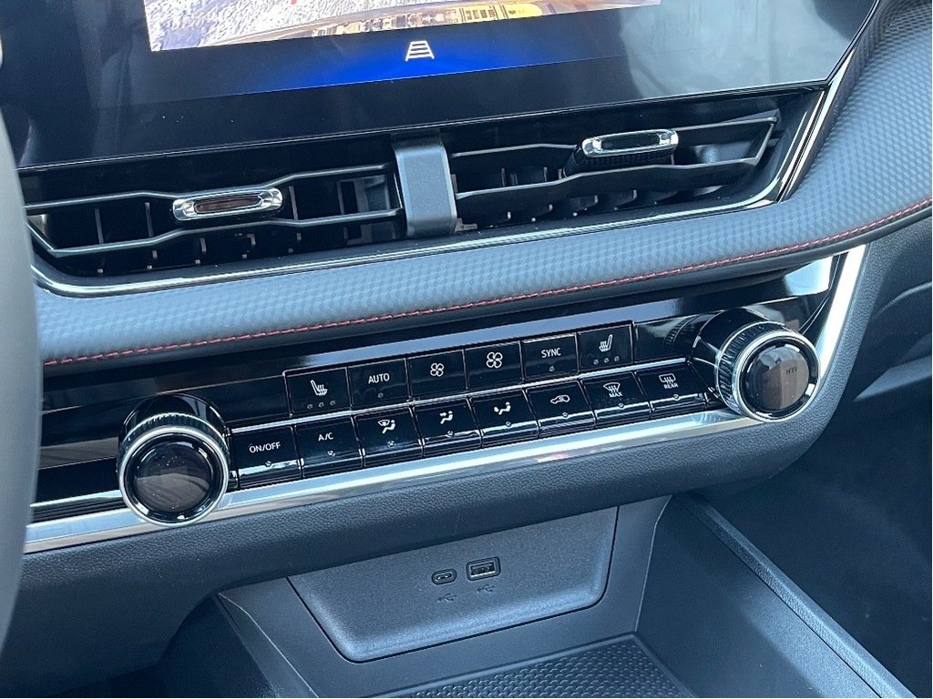 2026 Chevrolet Equinox in Joliette, Quebec - 18 - w1024h768px