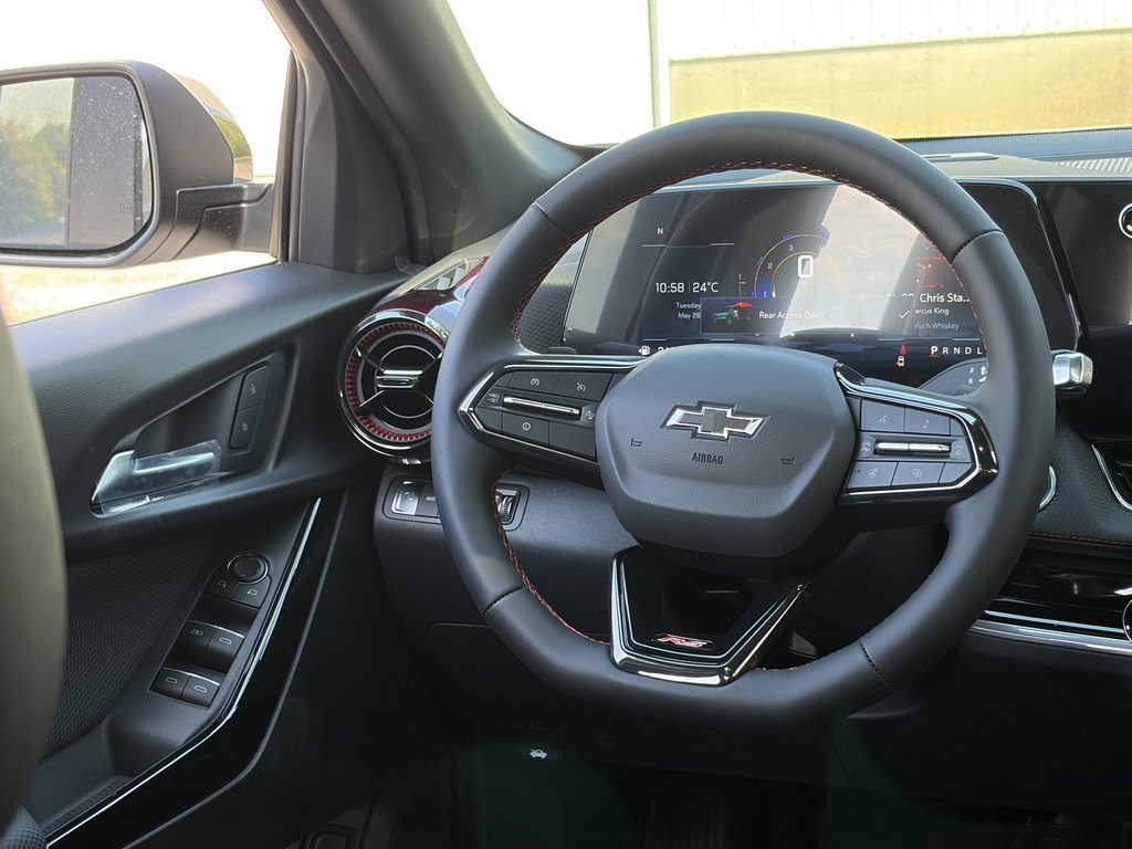 2026 Chevrolet Equinox in Joliette, Quebec - 13 - w1024h768px