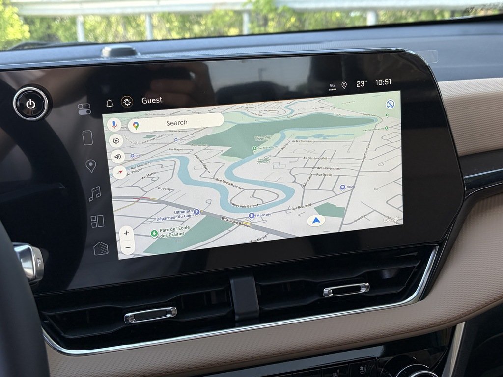 2026 Chevrolet Equinox in Joliette, Quebec - 15 - w1024h768px