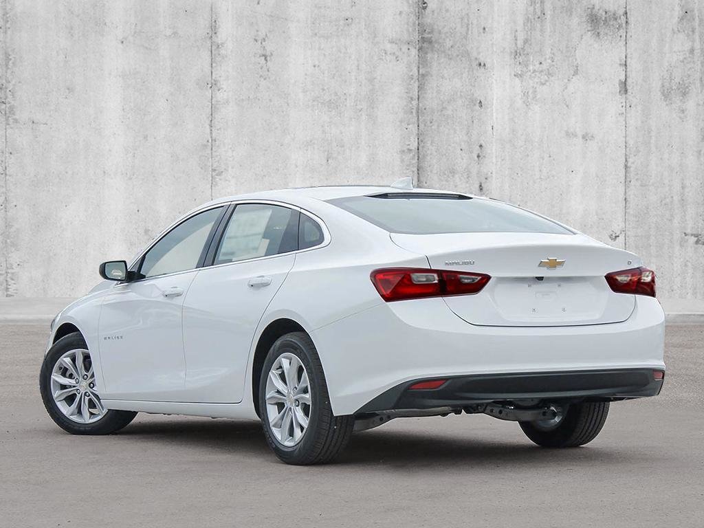 Chevrolet Malibu  2024 à Joliette, Québec - 3 - w1024h768px