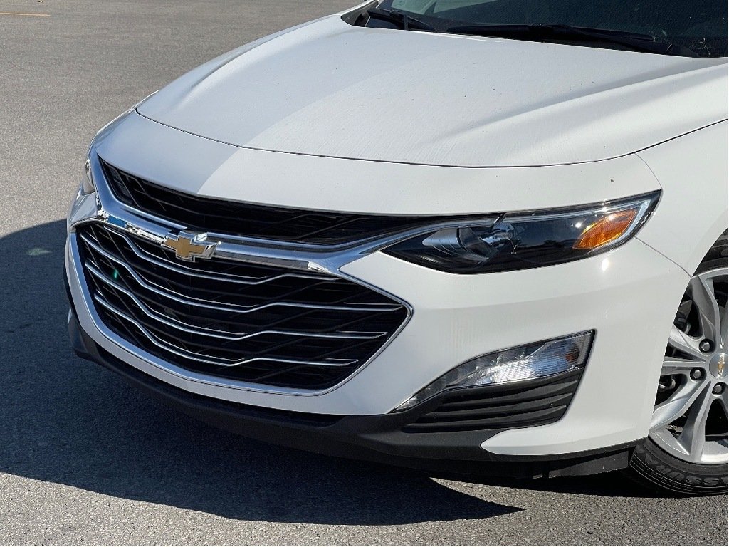 2024 Chevrolet Malibu in Joliette, Quebec - 6 - w1024h768px