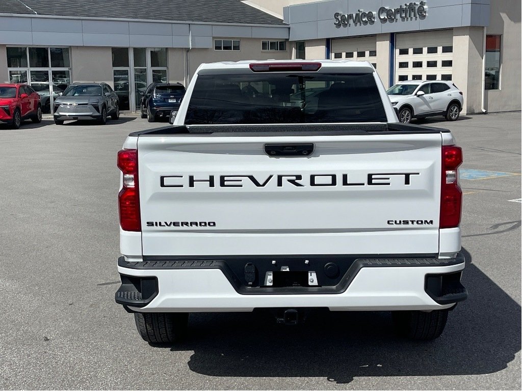 Chevrolet Silverado 1500  2024 à Joliette, Québec - 5 - w1024h768px