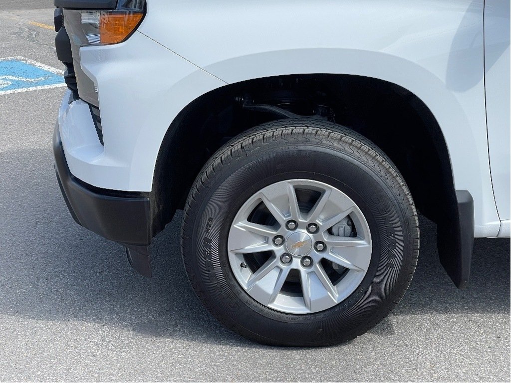 2024 Chevrolet Silverado 1500 in Joliette, Quebec - 7 - w1024h768px