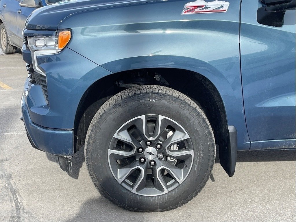 Chevrolet SILVERADO CREW RST 4RM  2024 à Joliette, Québec - 7 - w1024h768px