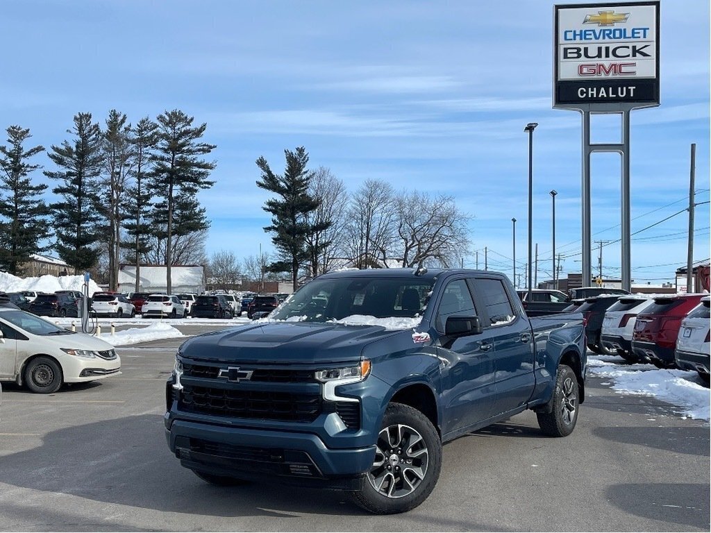 2024 Chevrolet Silverado 1500 in Joliette, Quebec - 1 - w1024h768px