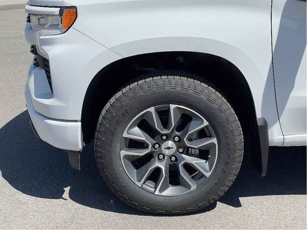 2024 Chevrolet Silverado 1500 in Joliette, Quebec - 7 - w1024h768px